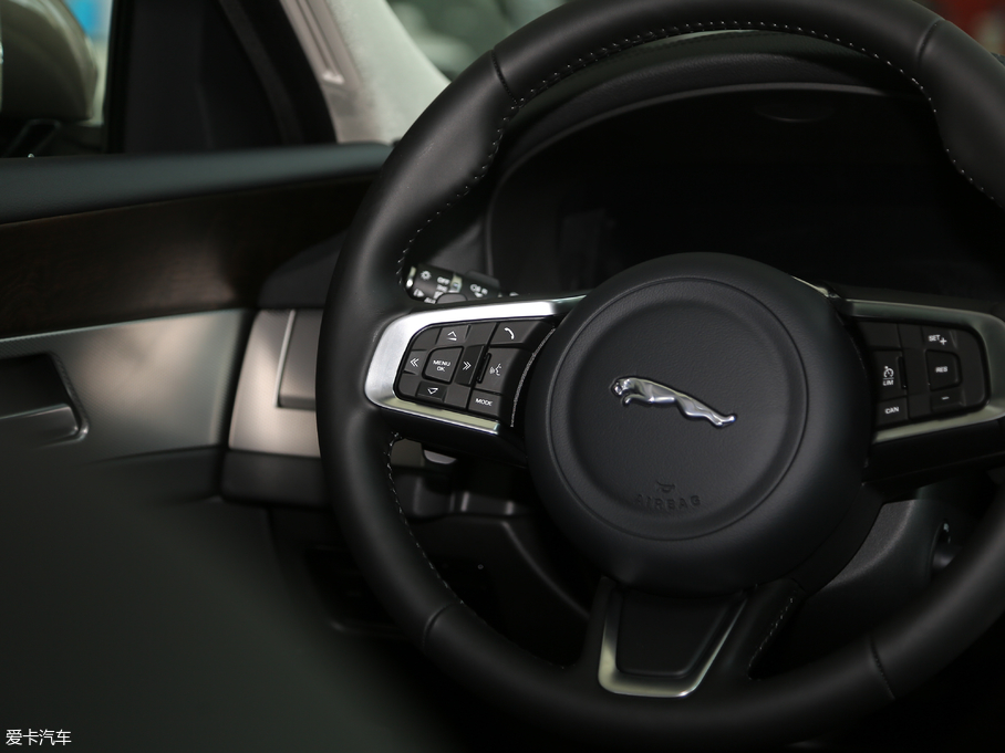 2018ݱXFL 3.0SC 340PS A