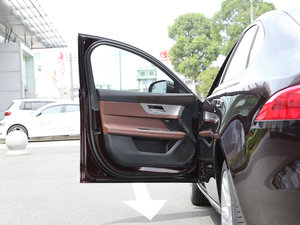 20182.0T 250PS A {λ܇T