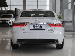 2018款2.0T 250PS 豪华版 正后	