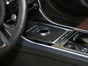 20182.0T 250PS  п؅^