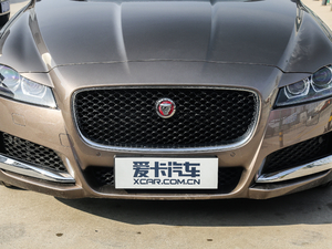 2018款2.0T 200PS 精英版 中网