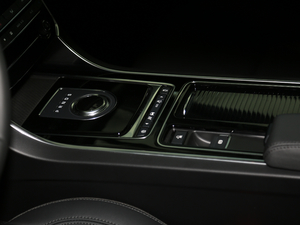 20182.0T 200PS LA п؅^