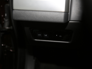 20182.0T 200PS LA п؅^