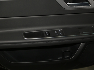 20182.0T 200PS LA п؅^