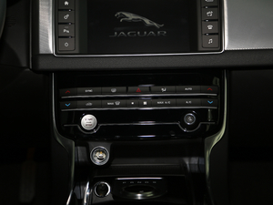 20182.0T 200PS LA {{