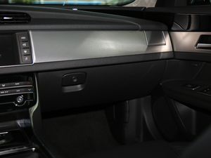 20182.0T 200PS LA п؅^