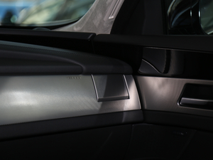 20182.0T 200PS LA п؅^