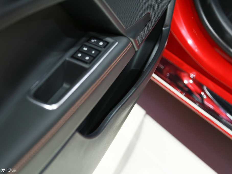 2018ݱXEL 2.0T 200PS 