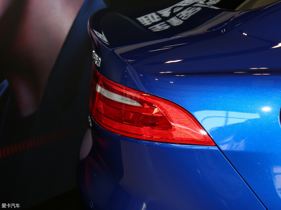 2018ݱXEL 2.0T 200PS װl