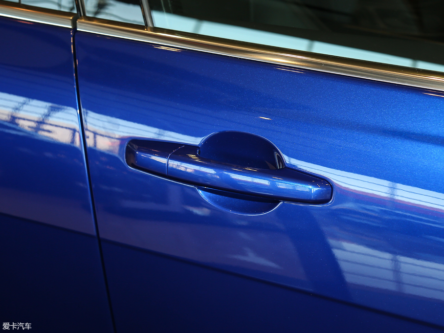 2018ݱXEL 2.0T 200PS װl