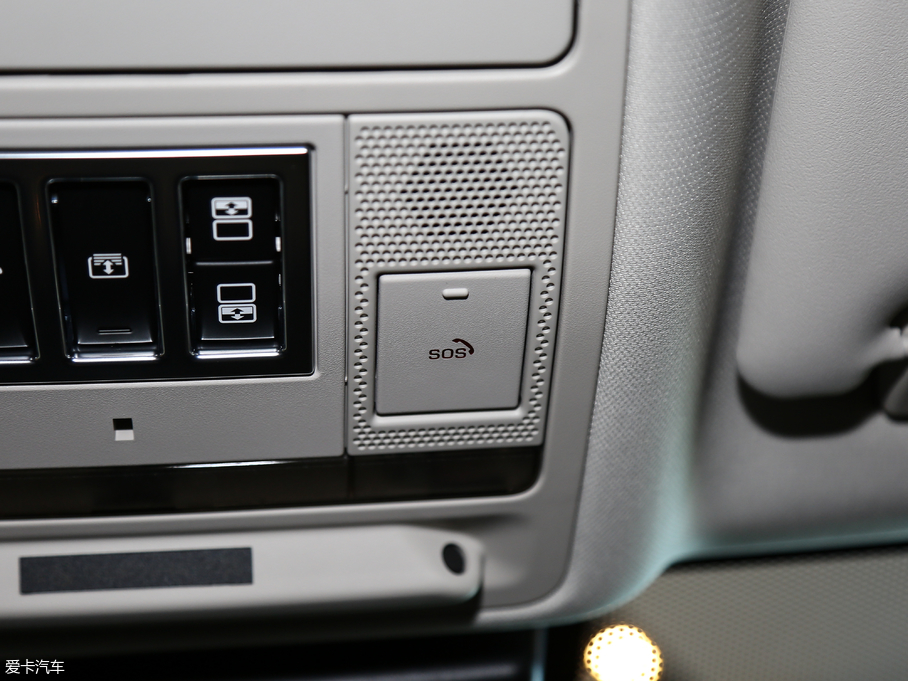 2018ݱXEL 2.0T 200PS װl