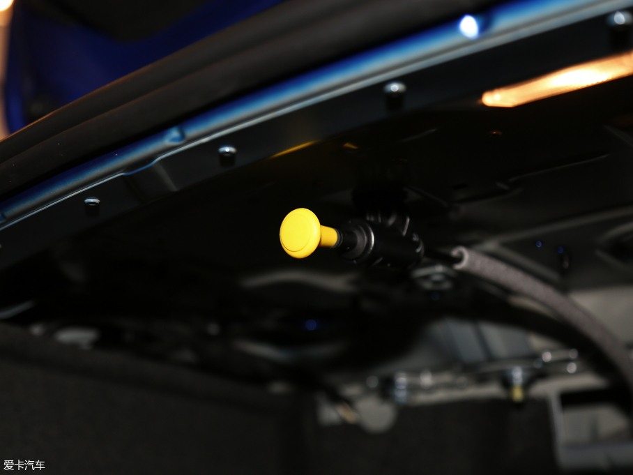 2018ݱXEL 2.0T 200PS װl(f)