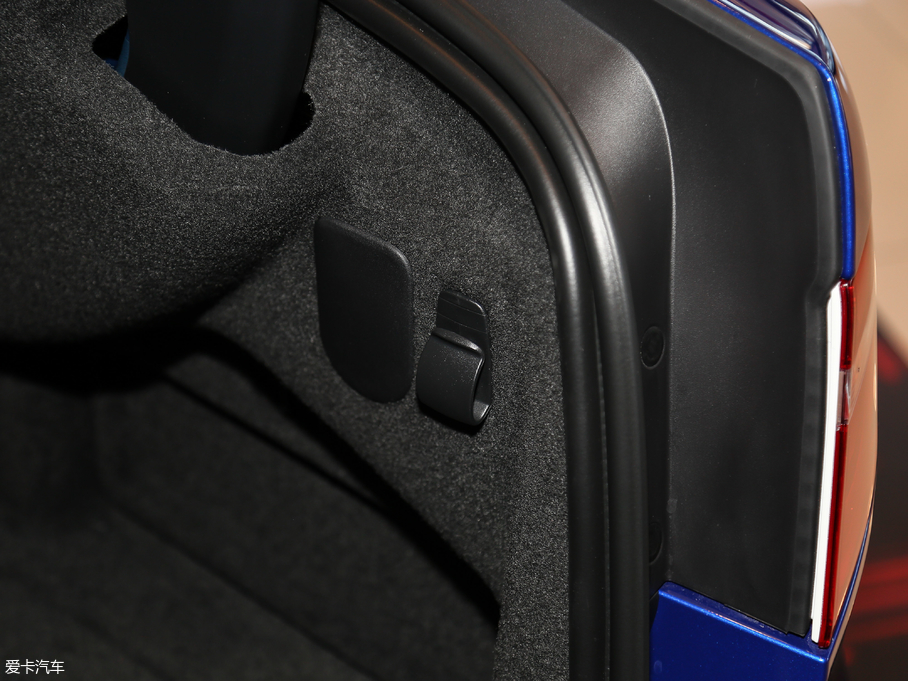 2018ݱXEL 2.0T 200PS װl(f)