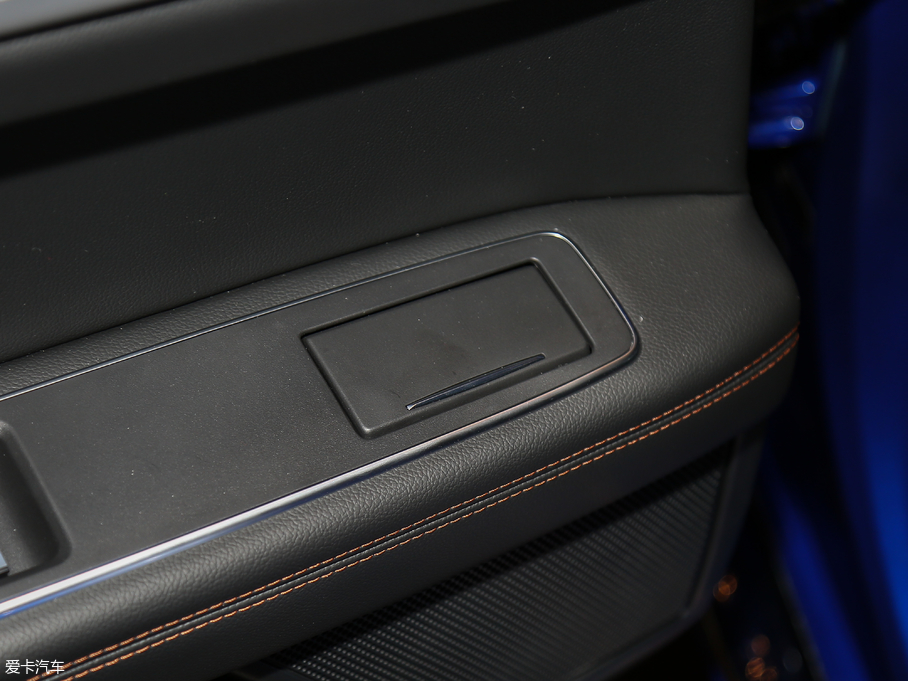 2018ݱXEL 2.0T 200PS װl