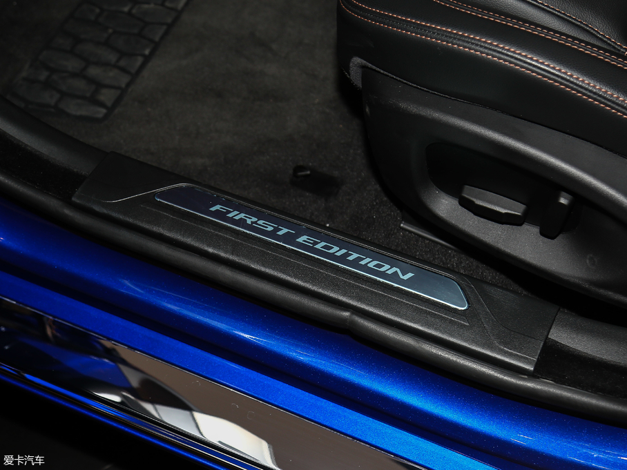 2018ݱXEL 2.0T 200PS װl