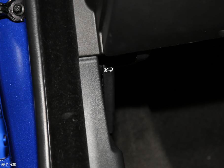 2018ݱXEL 2.0T 200PS װl