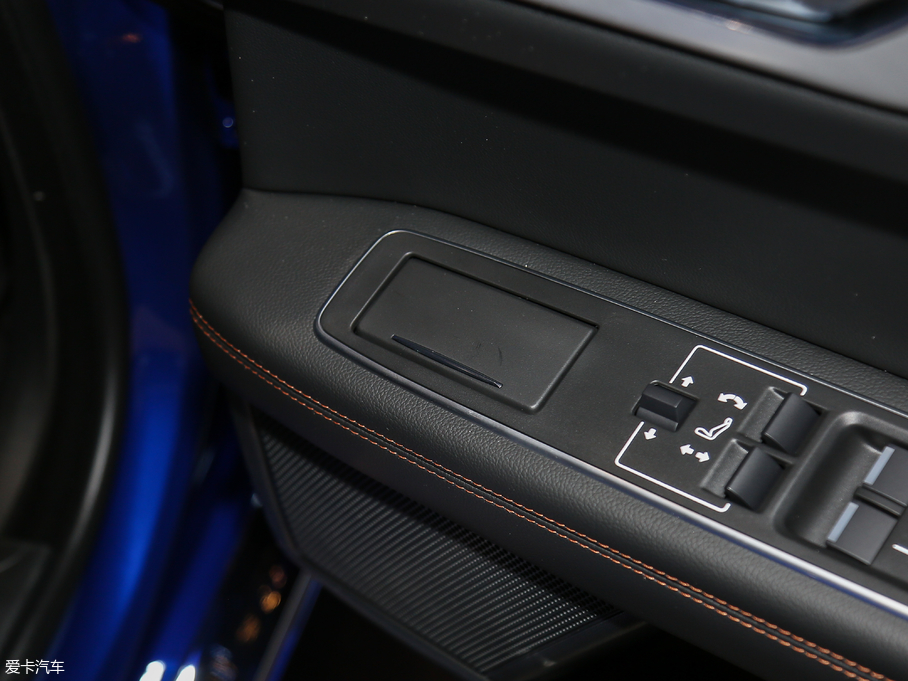 2018ݱXEL 2.0T 200PS װl