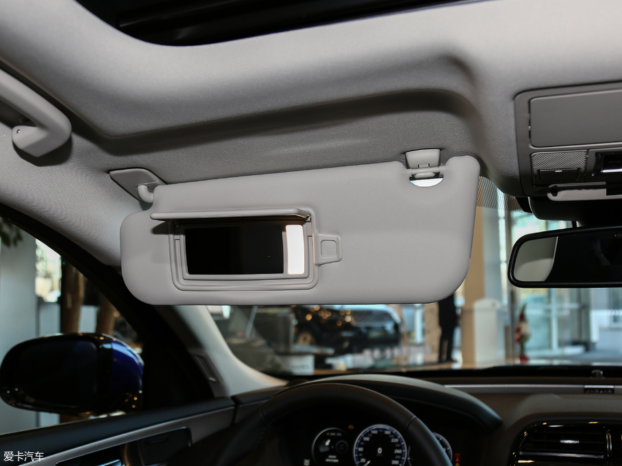 2018ݱXEL 2.0T 200PS װl