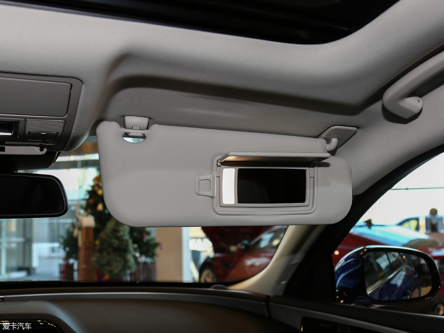 2018ݱXEL 2.0T 200PS װl