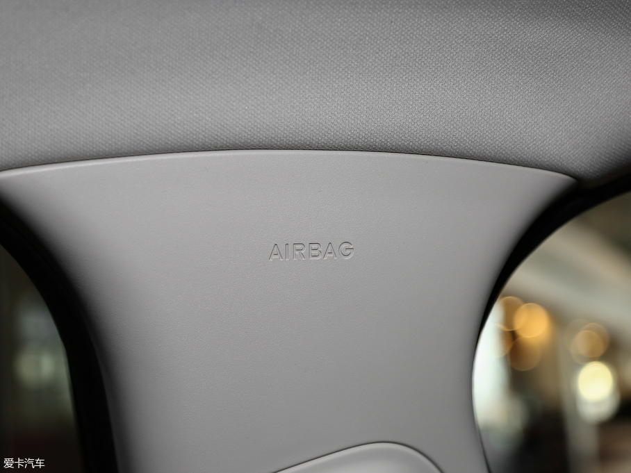 2018ݱXEL 2.0T 200PS װl