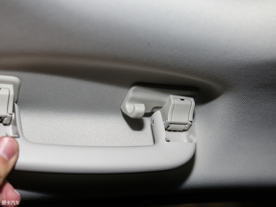 2018ݱXEL 2.0T 200PS װl