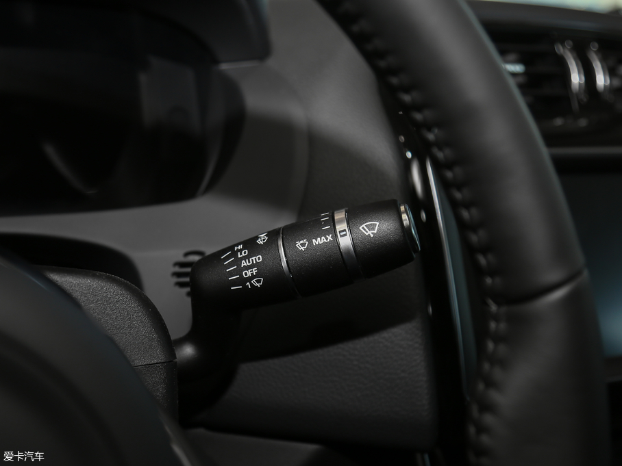 2018ݱXEL 2.0T 200PS װl