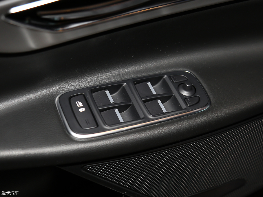 2018ݱXEL 2.0T 200PS װl