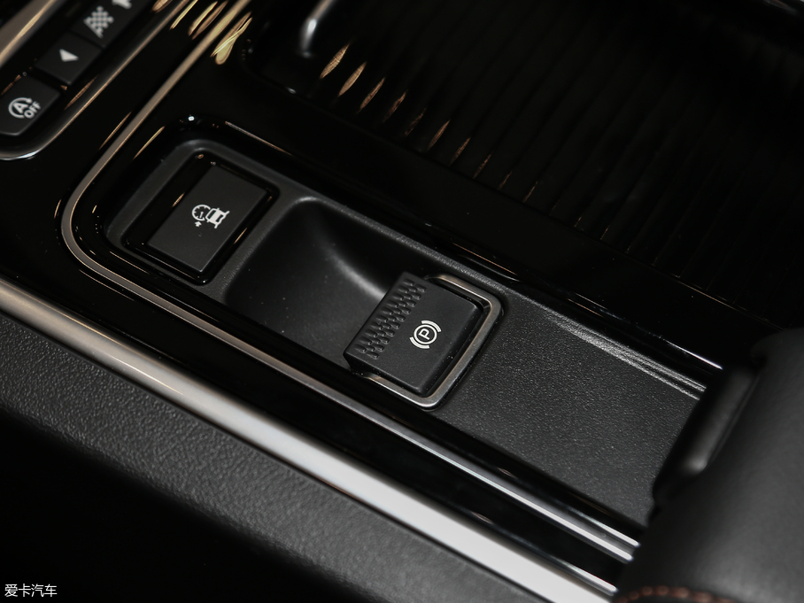 2018ݱXEL 2.0T 200PS װl(f)