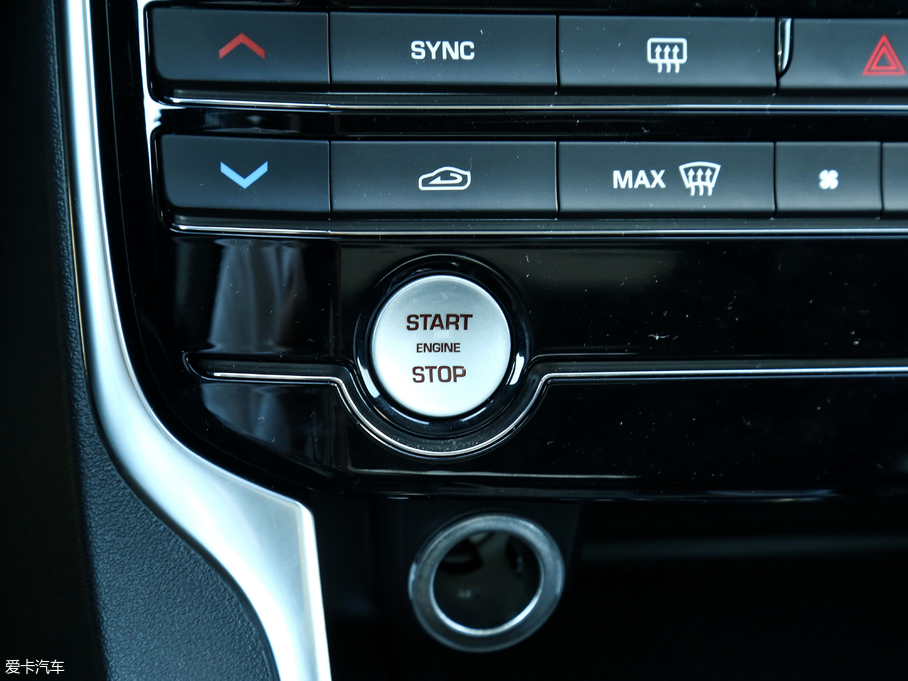 2018ݱXEL 2.0T 200PS LOVE۰