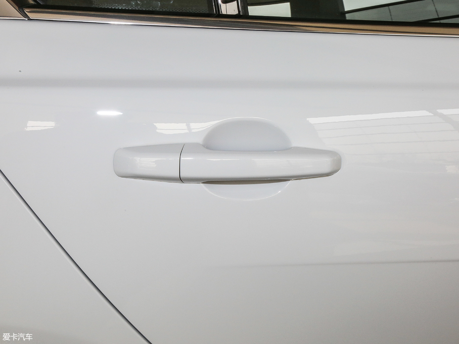 2018ݱXEL 2.0T 200PS 