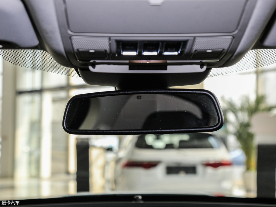 2018ݱXEL 2.0T 200PS 