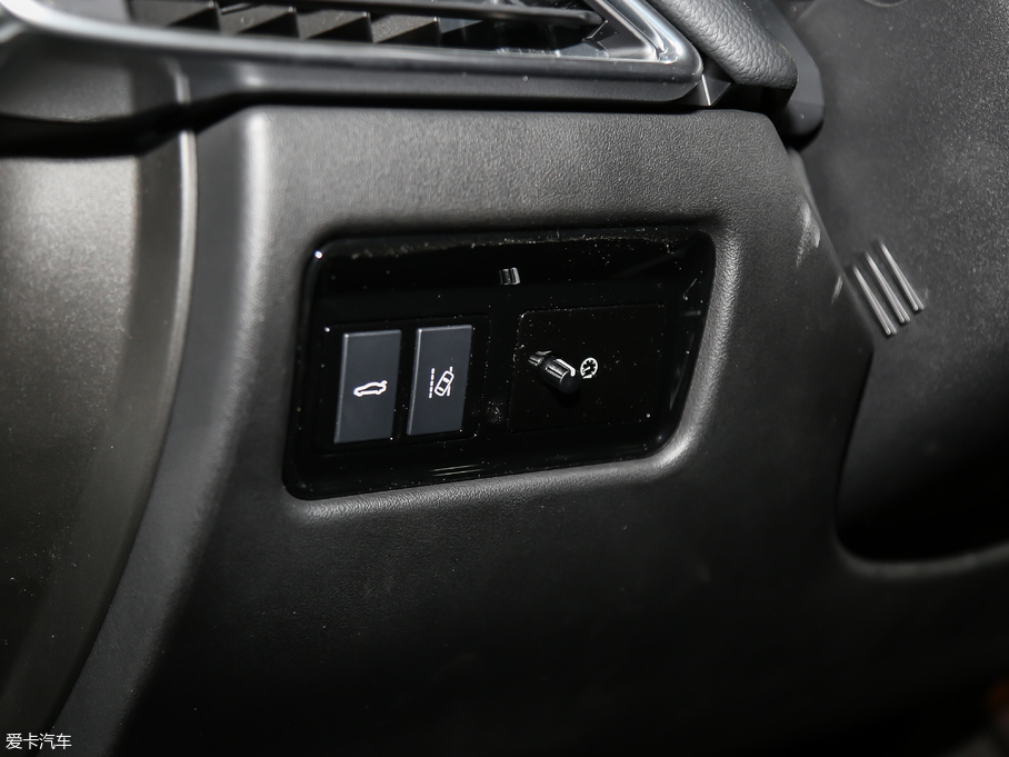 2018ݱXEL 2.0T 200PS 