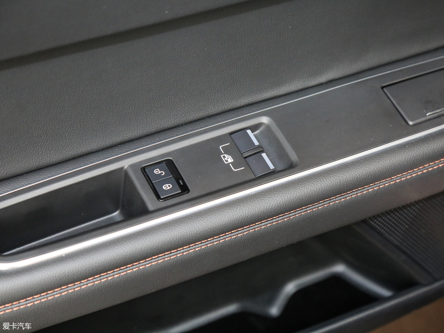 2018ݱXEL 2.0T 200PS 