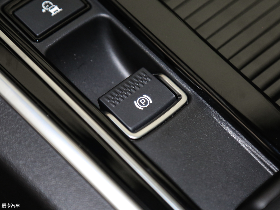 2018ݱXEL 2.0T 200PS 