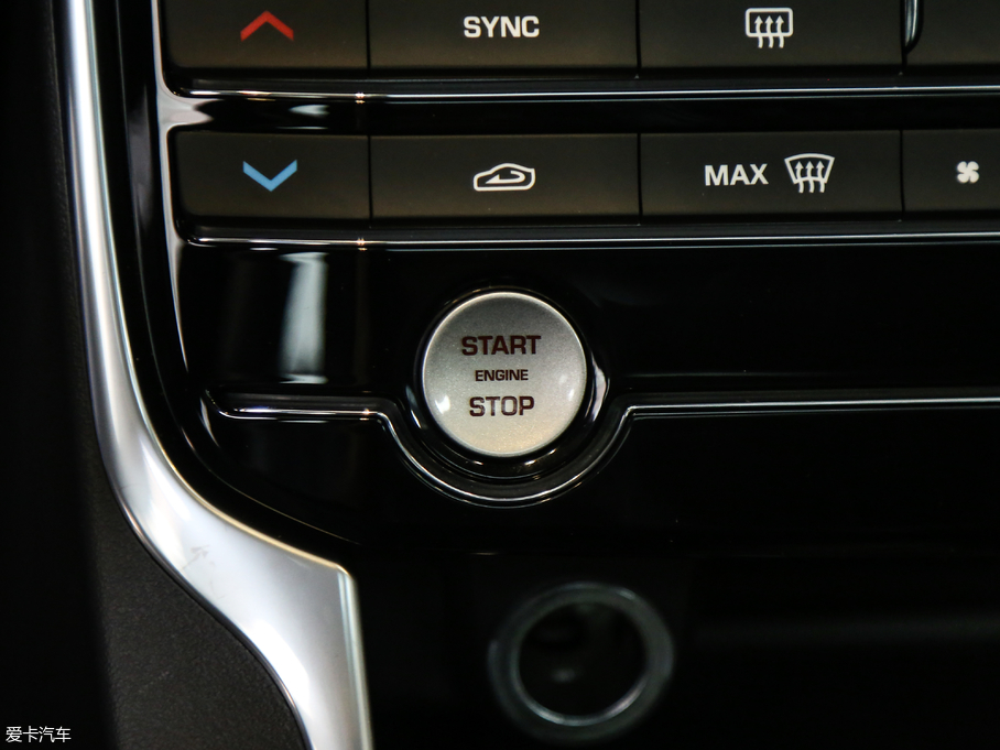 2018ݱXEL 2.0T 200PS 