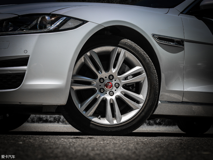 2018��ݱ�XEL 2.0T 250PS ���A��