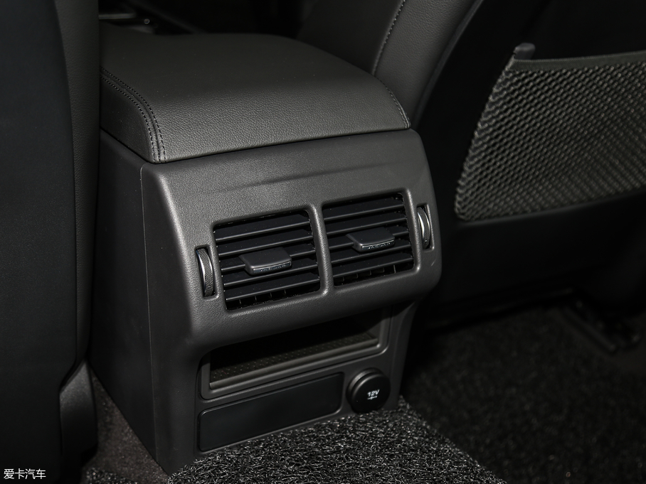 2018��ݱ�XEL 2.0T 200PS ��Ӣ��