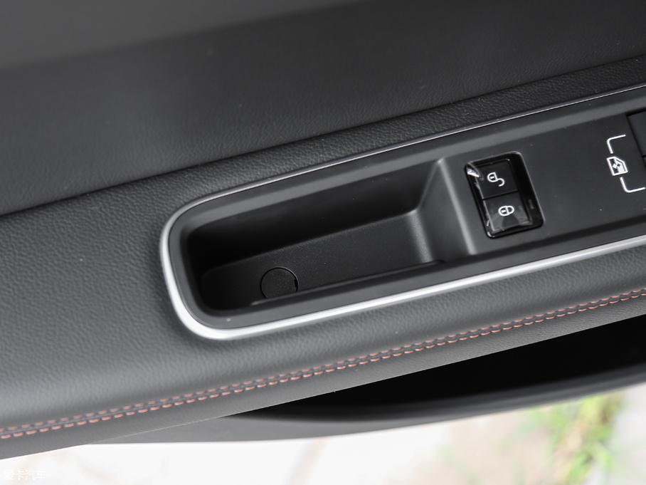 2018ݱXEL 2.0T 200PS A