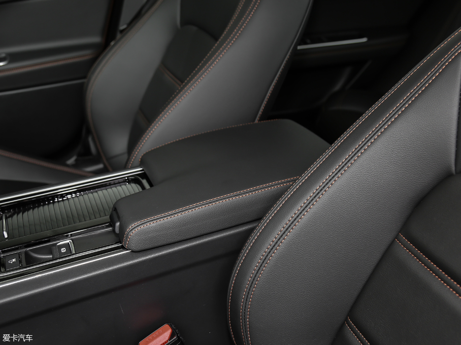 2018ݱXEL 2.0T 200PS A