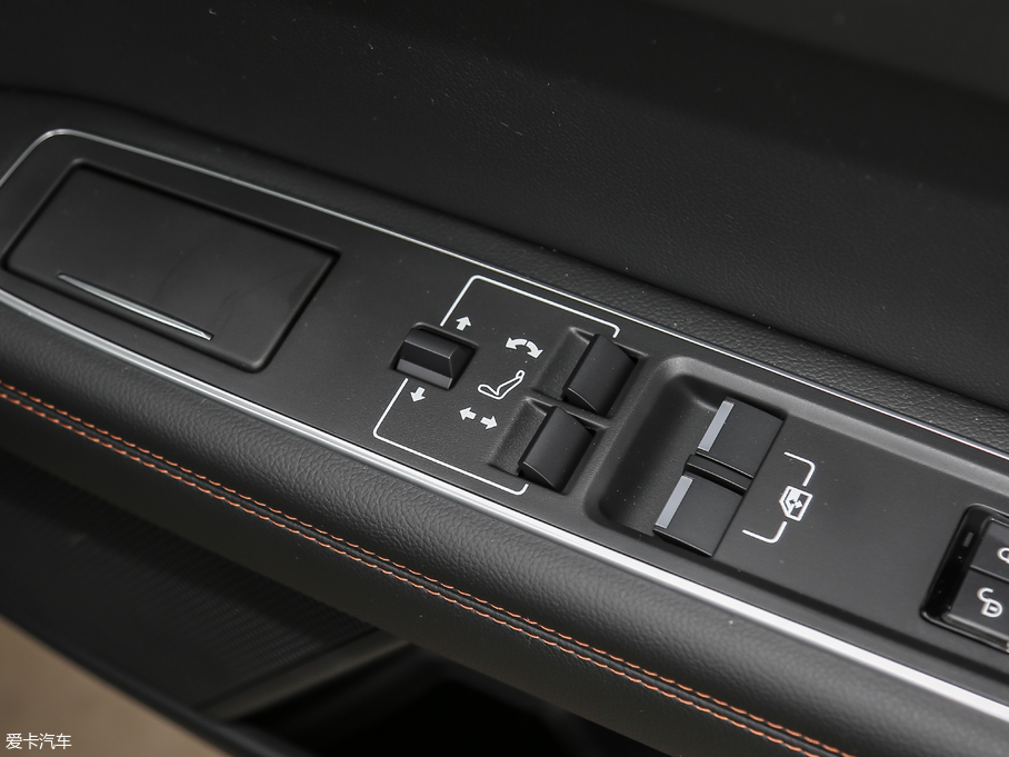 2018ݱXEL 2.0T 200PS A