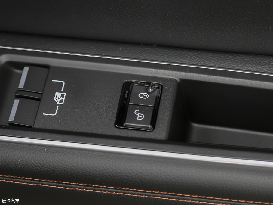 2018ݱXEL 2.0T 200PS A