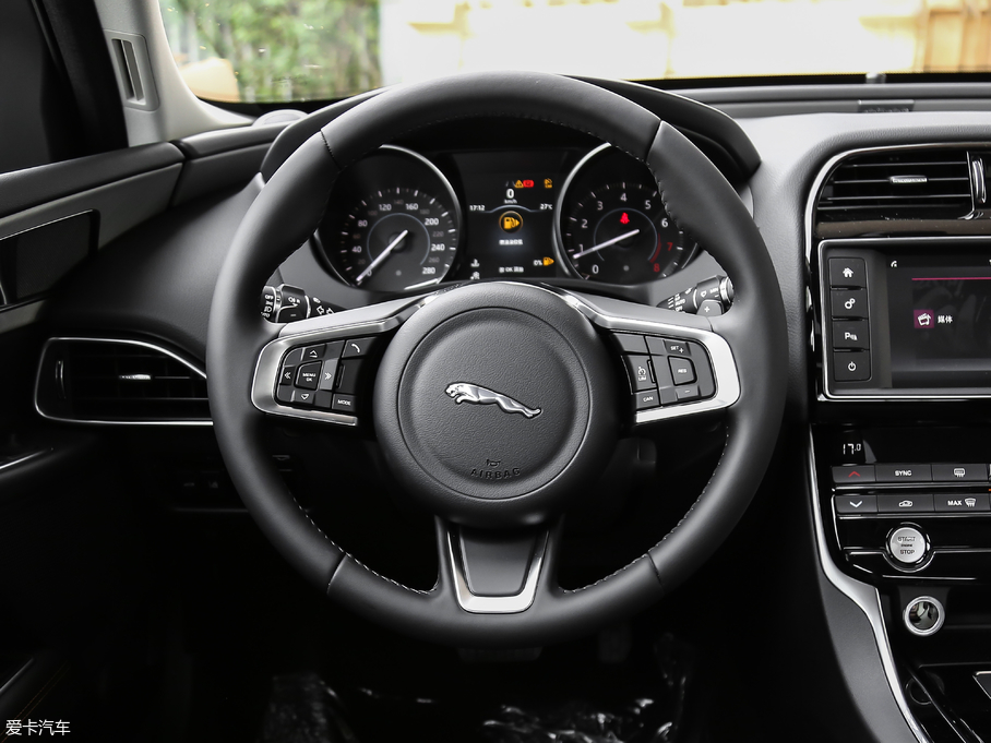 2018��ݱ�XEL 2.0T 200PS ���A��