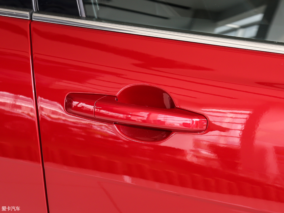 2018ݱXEL 2.0T 200PS A