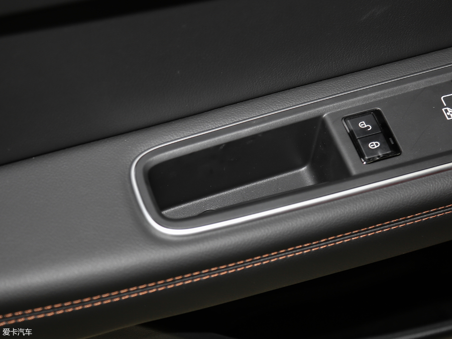 2018ݱXEL 2.0T 200PS A