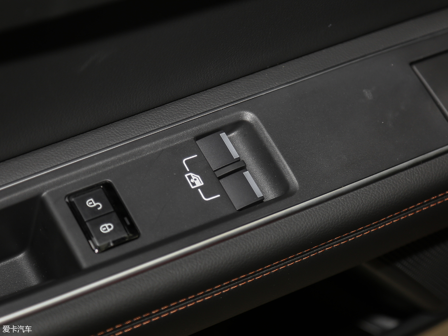 2018ݱXEL 2.0T 200PS A