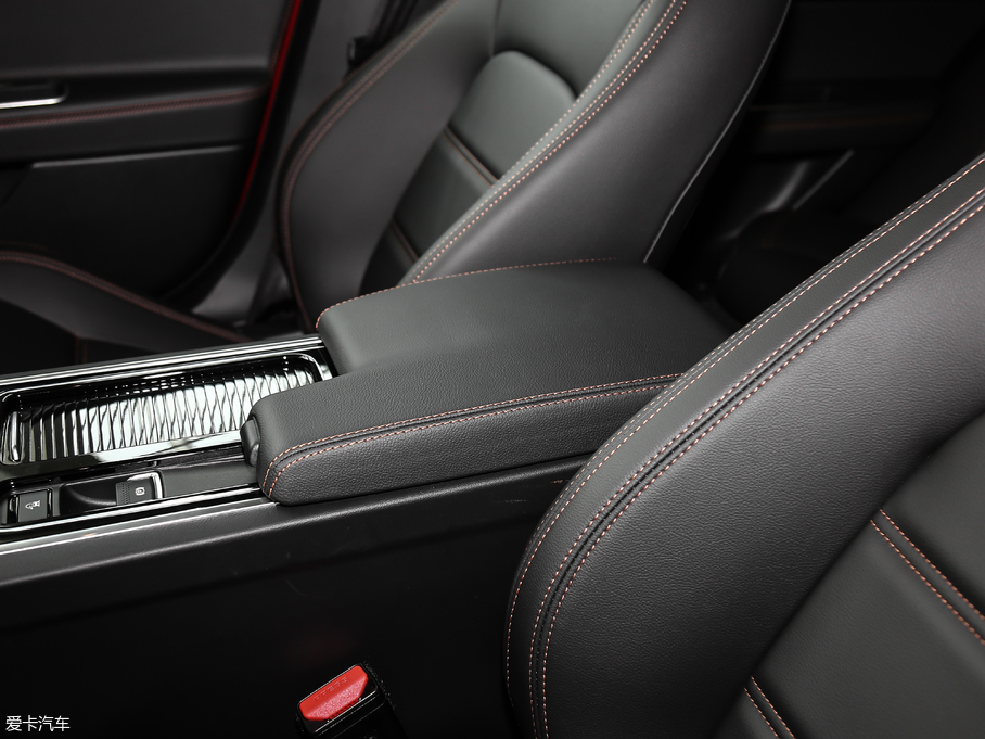 2018ݱXEL 2.0T 200PS A