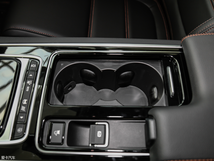 2018ݱXEL 2.0T 200PS A