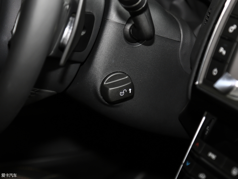 2018ݱXEL 2.0T 200PS A