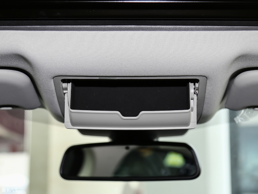 2018ݱXEL 2.0T 200PS A