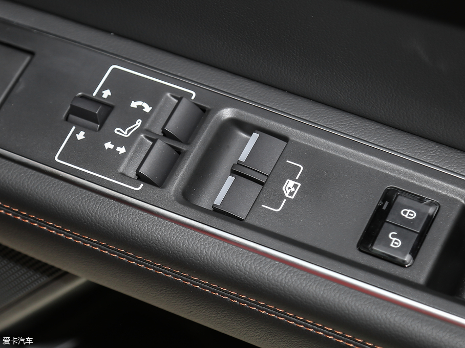 2018ݱXEL 2.0T 200PS A